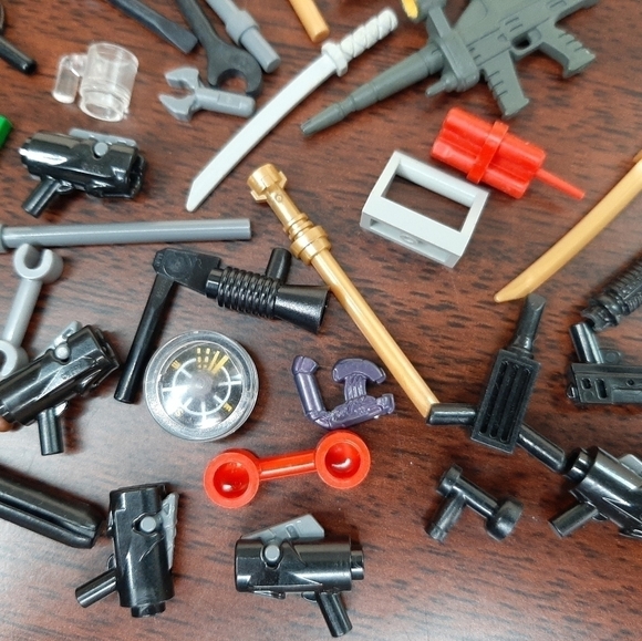 Lego Minifigure Tools Accessories Christmas Holiday Gift Stocking Unisex - Picture 3 of 5